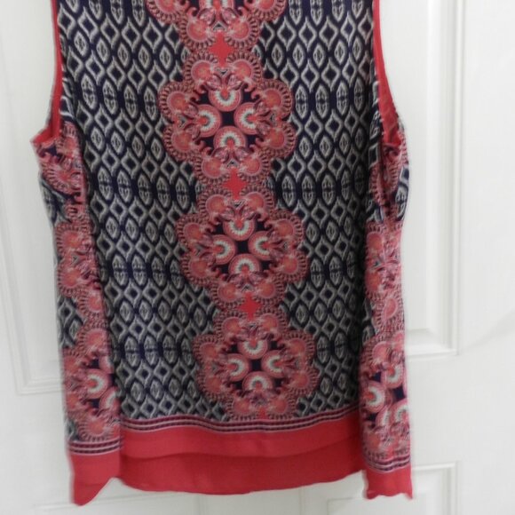 ROSE & OLIVE WOMEN  SLEVELESS TOP - Picture 2 of 4